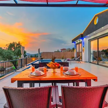 Muhtesem Tatil Villasi Poyraz 1 * Kaş